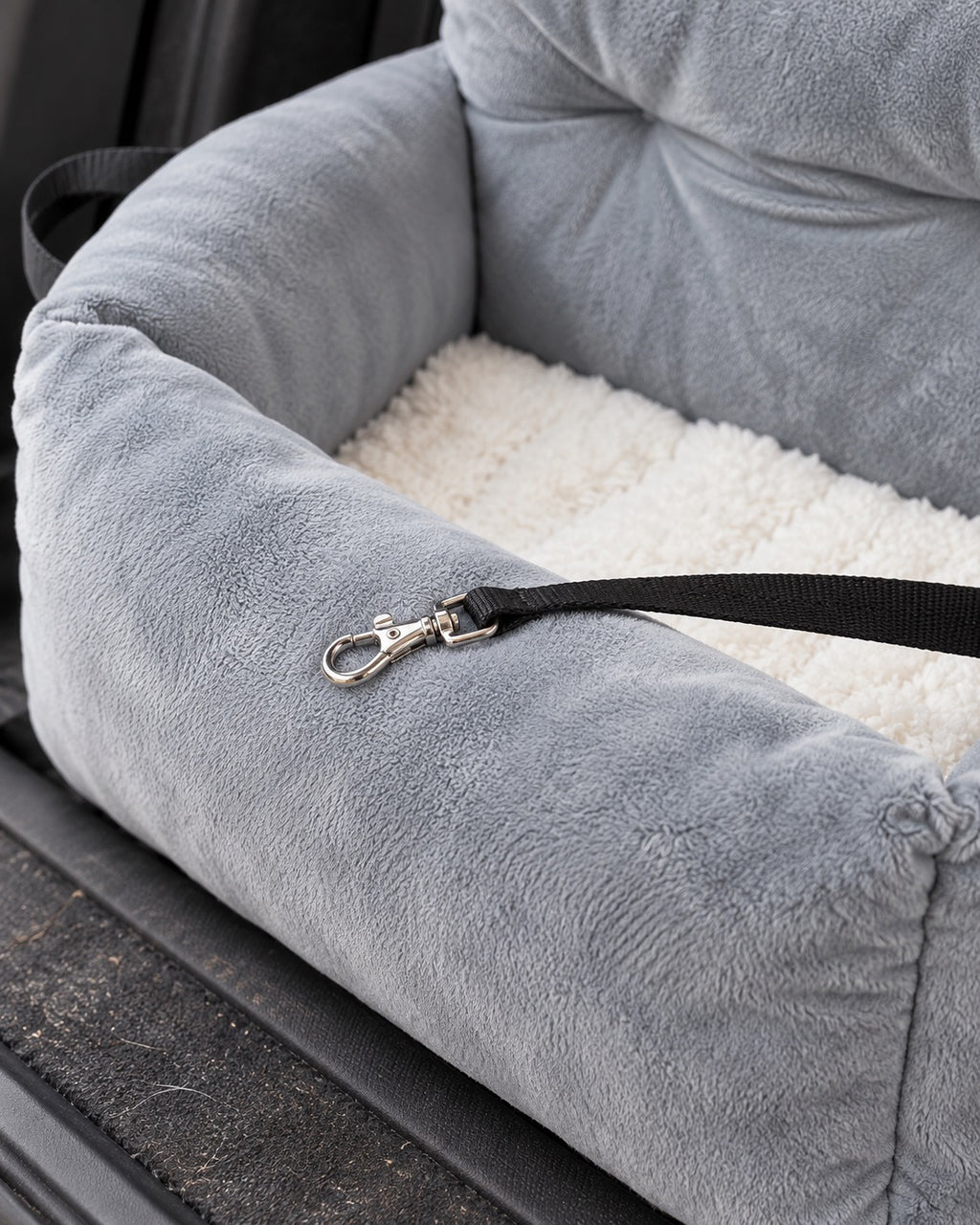 Panier de voiture en peluche pour chien, gris, taille M — details